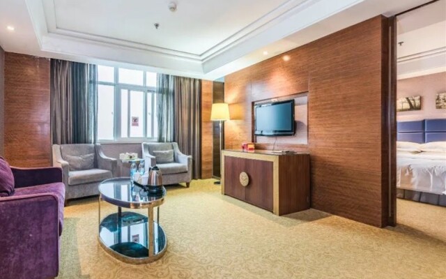 Longman International Hotel