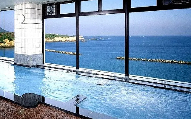 Shima Beach Hotel