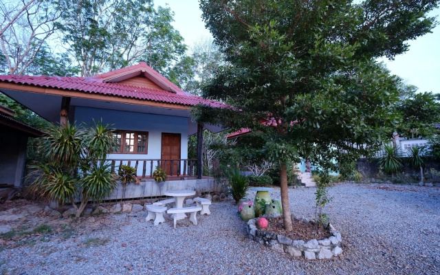 Pum and Plam Homestay Resort
