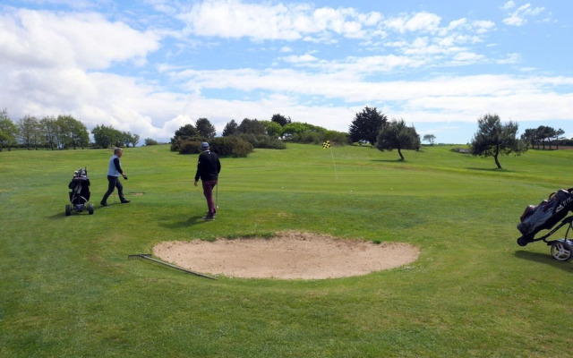 Holiday Home in Lampaul-plouarzel Nearby sea