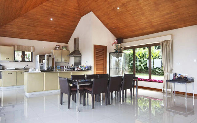 Baan Napoli Luxury Villa