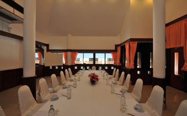 Privacy Beach Resort and Spa