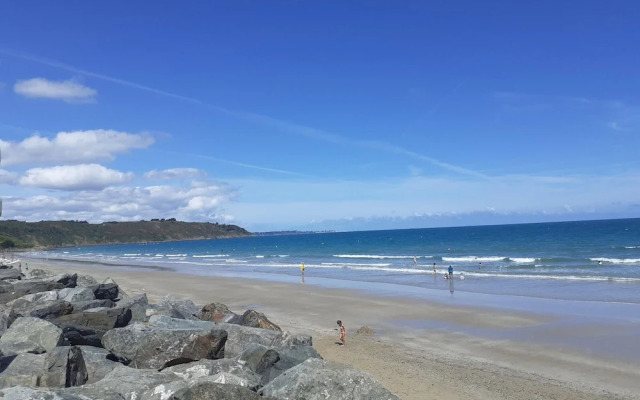 Holiday Home in Binic Near Sandy Beach