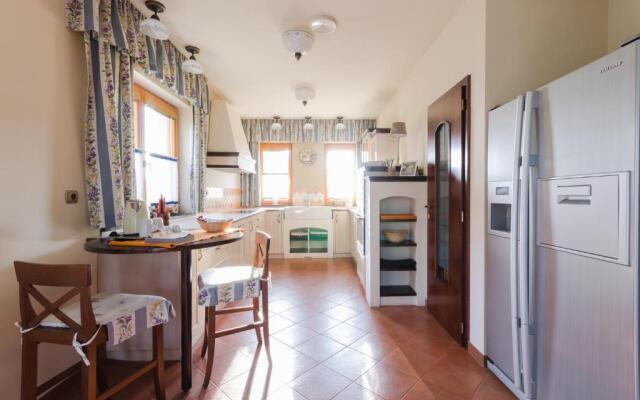 Villa Corvina