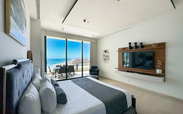 Sandy Beach 2BR Beachfront Getaway