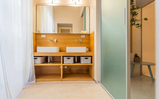 Rovelli 41 in Como With 2 Bedrooms and 3 Bathrooms