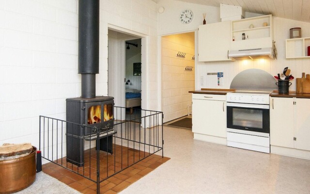 6 Person Holiday Home in Farvang