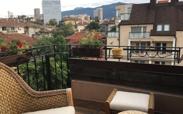 Karina Art Apartment