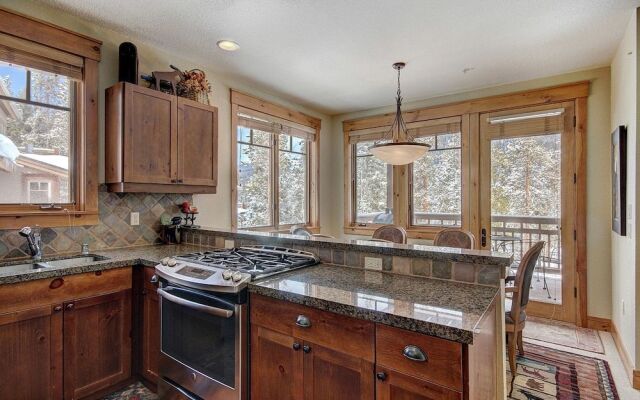 6546 Settlers Creek Townhomes 2 Bedroom Townhouse by RedAwning