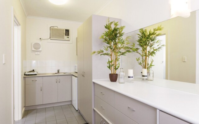 Bay Beauty Studios