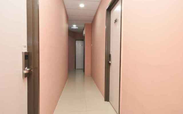 Ada Hotel & Apartment