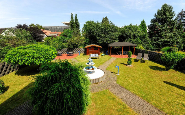 Hotel Opal