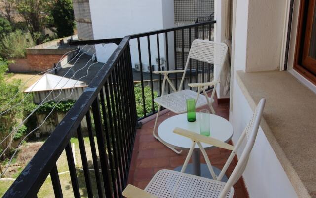 Cozy apartment on the sandy Nova beach in Roses, Spain