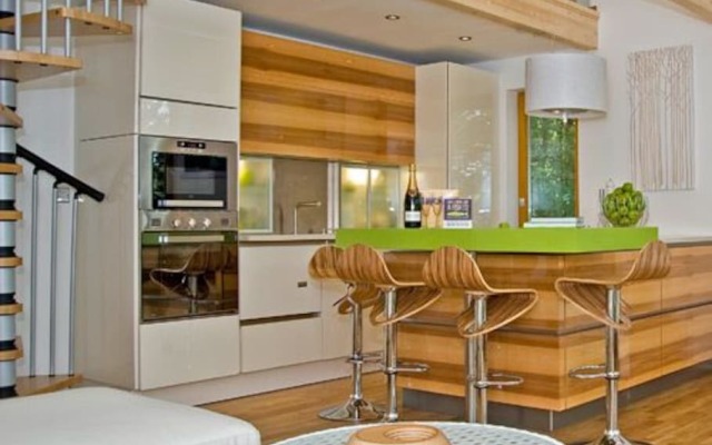 Cleveley Mere Luxury Waterside Lodges