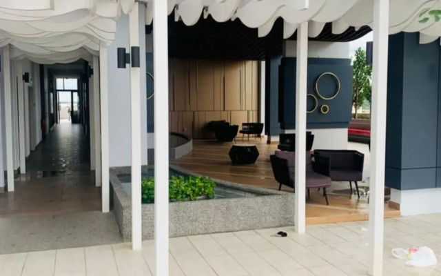 Triple D @ Troika Residence