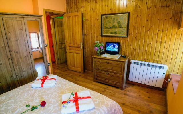 Rural house in the mountain of Leon