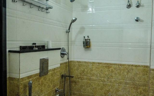 Hotel Golden Riviera