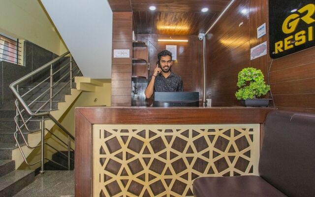 OYO 23627 Grand Residency