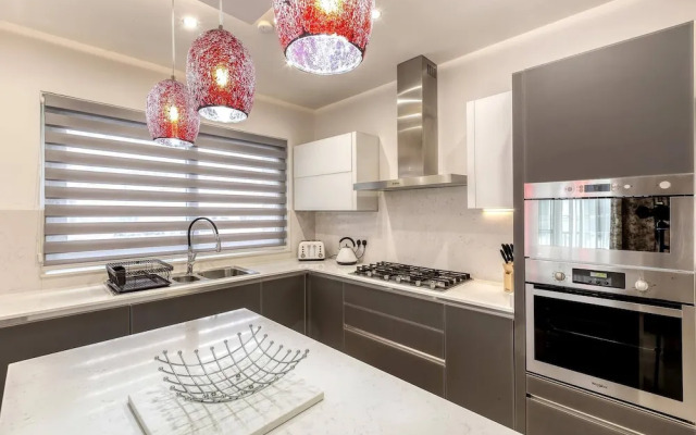 Luxury 3 BR Apt in Gzira Near Sliema - Stjulians