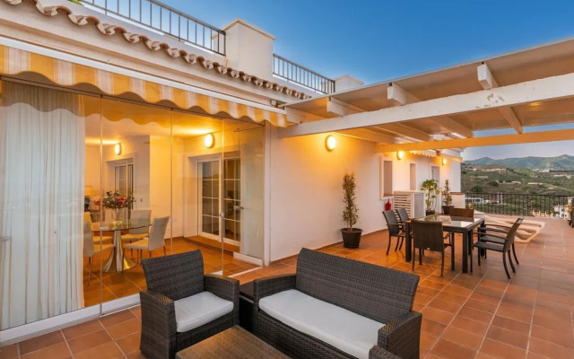 Belvilla by OYO La Zenaida II