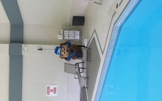 Travelodge by Wyndham Ottawa East