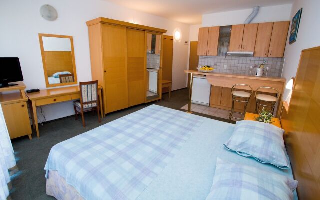 Apartments Maja
