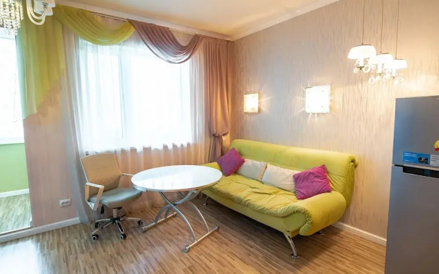 One Room Apartment on Leonova St. 66