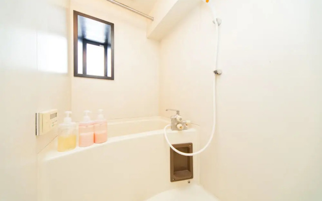 Dotonbori Sixteen Apartment