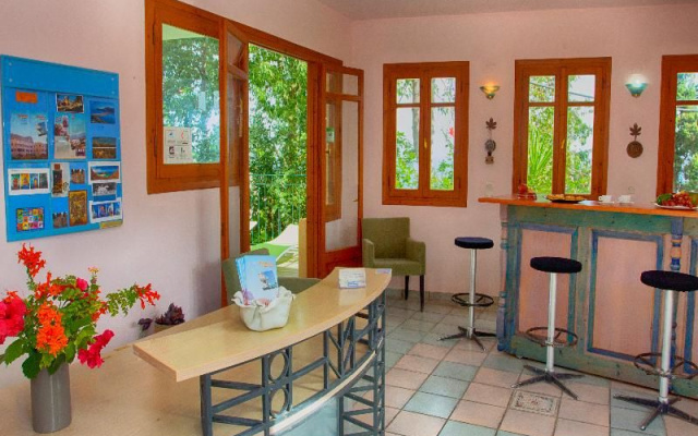 Romantica Hotel Apartments