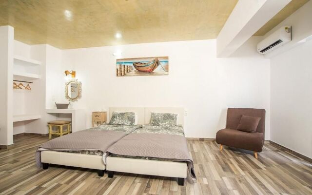 Lisabeth Studio Apartments