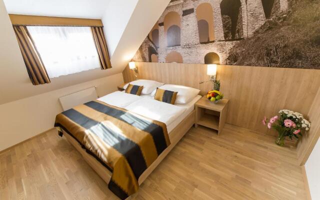 Garni hotel Castle Bridge