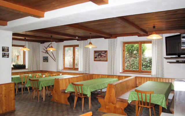 Schwalbenhof (WIL330)