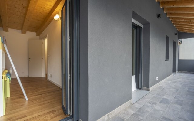 Modern House with Private Garden in Udine