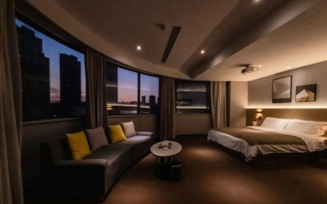 Luoyang 24h qixijia Hotel