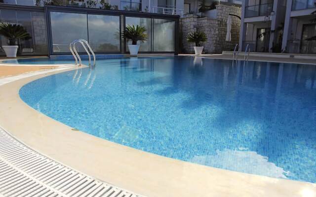 Kondo Suites & Residence