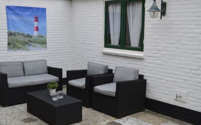 Beautiful Holiday Home in Katwijk aan Zee Near Sea