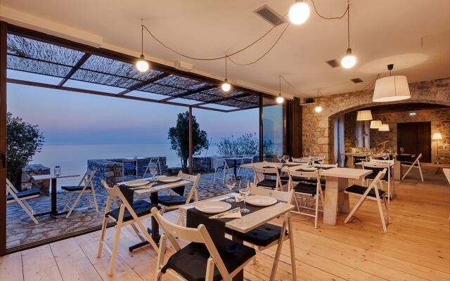 Aegila Boutique Hotel