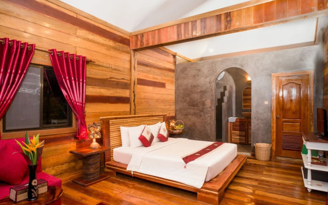 Floating Khmer Village Resort