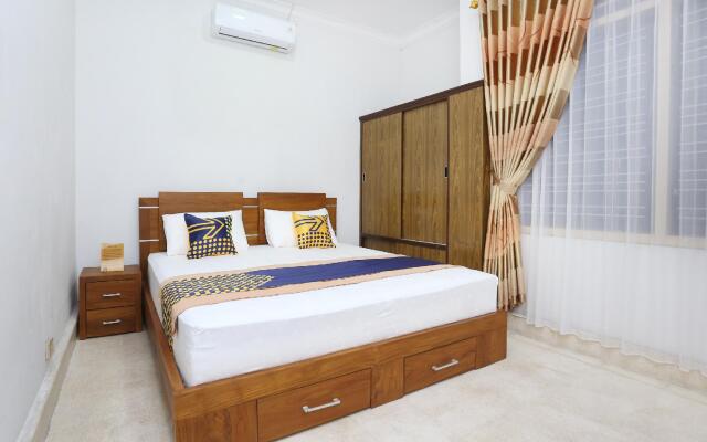 OYO 2268 Tim-tim Homestay SyariahNearUniversitas Gadjah Mada