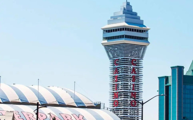 Falls Family House 5 Min walk to Casino Falls all Attractions!!