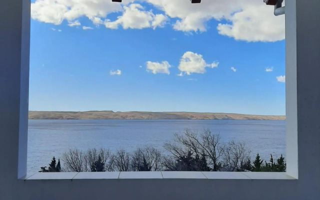 Villa Vesna, 70m from beach