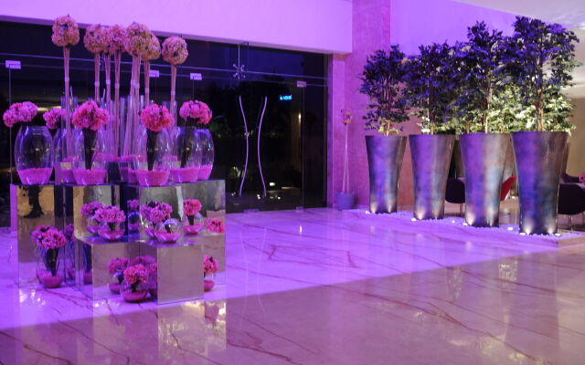 E Hotel