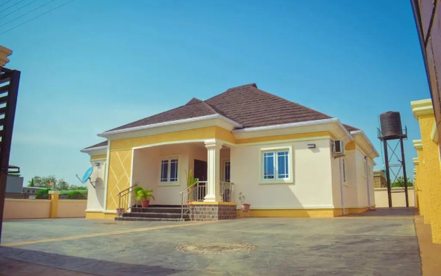 Entire Beautiful Three Bedrooms Apartments