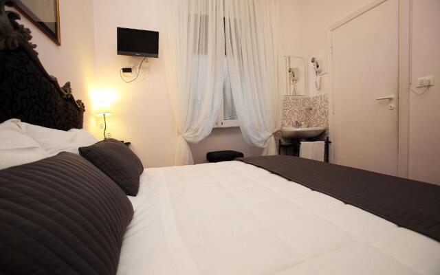 Amica Rome Guest House