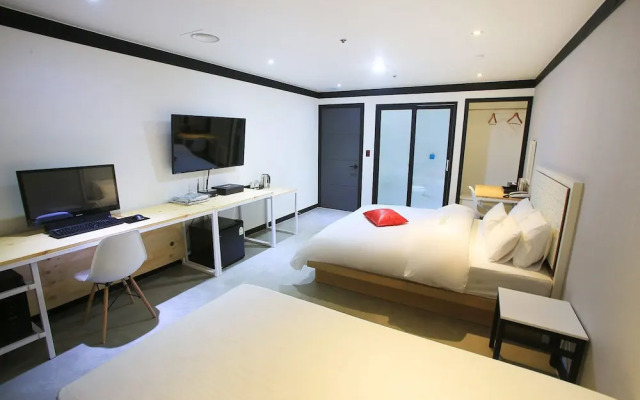 Suwon Yeongtong SG Hotel