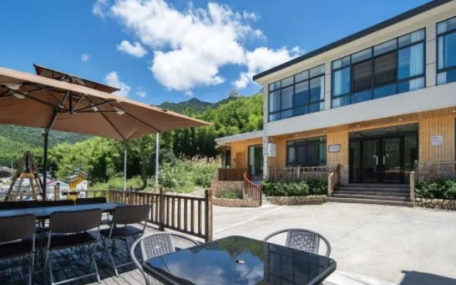 Tianzhushan Mountain Villa