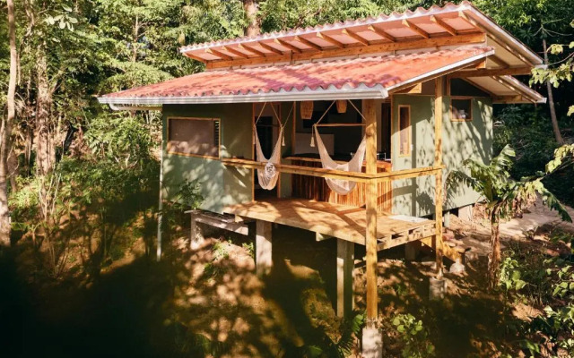 Hostel Clandestino Maderas