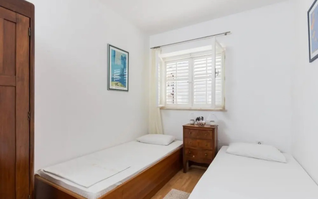 Apartment Bava