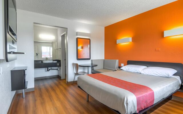 Motel 6 Los Angeles - Long Beach