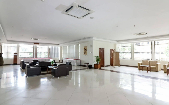 NIDA Rooms Colombo Komplek Karang Marang
